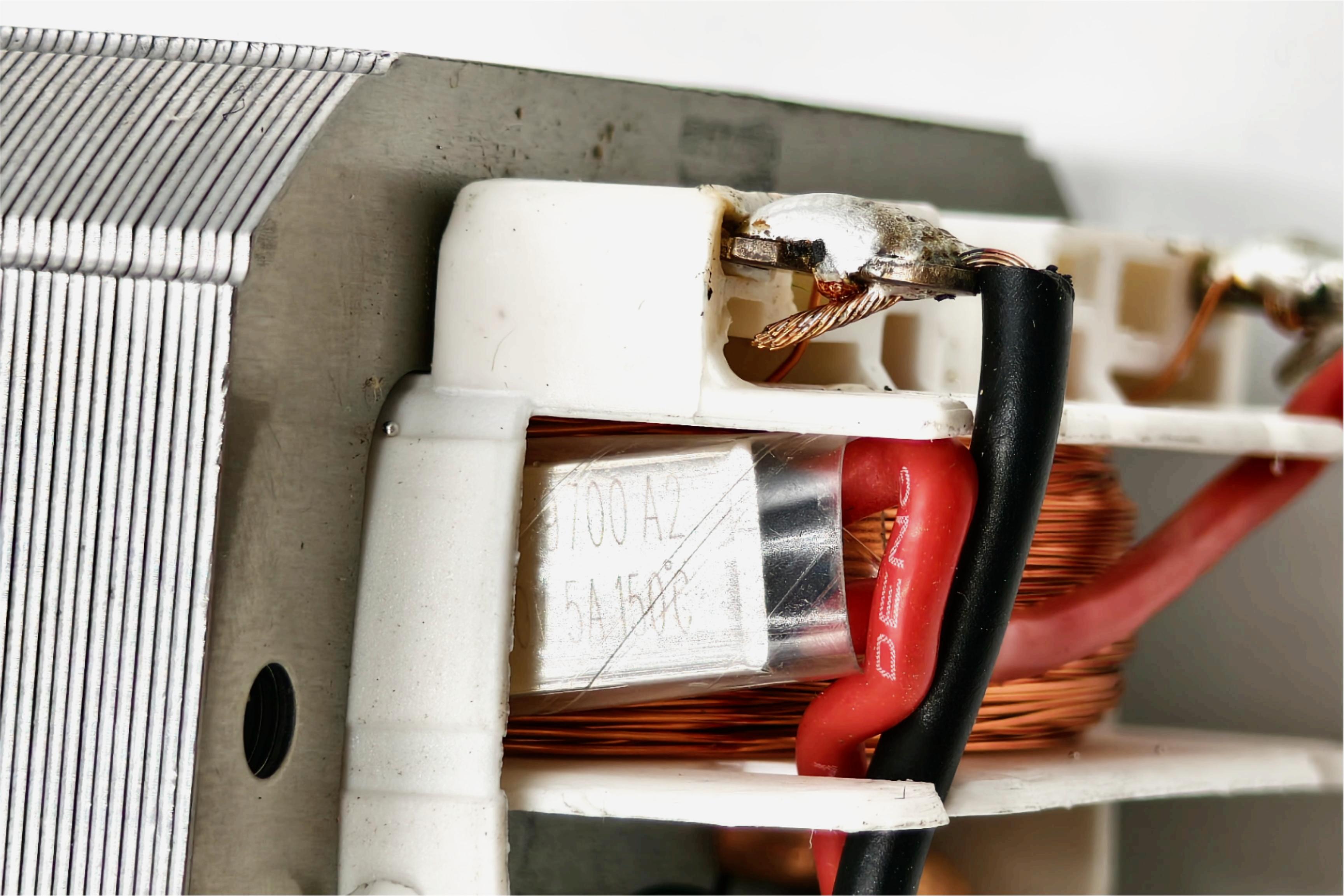 Thermal protector detail of YK-8425-90 range hood motor